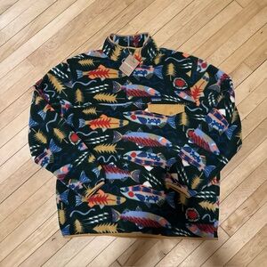 Patagonia Synchilla Fleece Pullover “Salmon Energy” Print